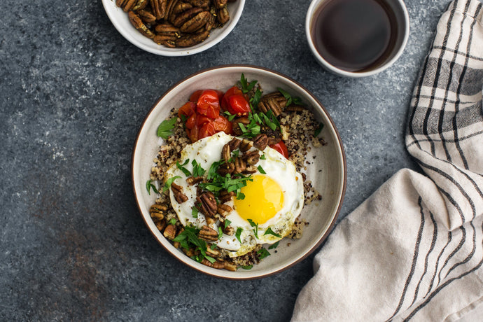 Za’atar Spiced Pecans and Quinoa Breakfast Bowl Recipe